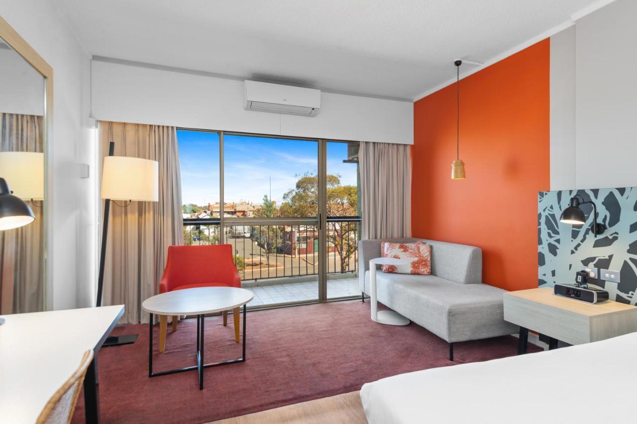 The Plaza Hotel Kalgoorlie Extérieur photo