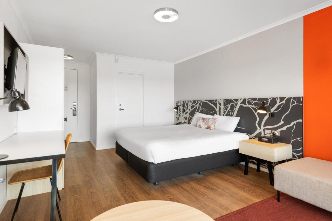 The Plaza Hotel Kalgoorlie Extérieur photo