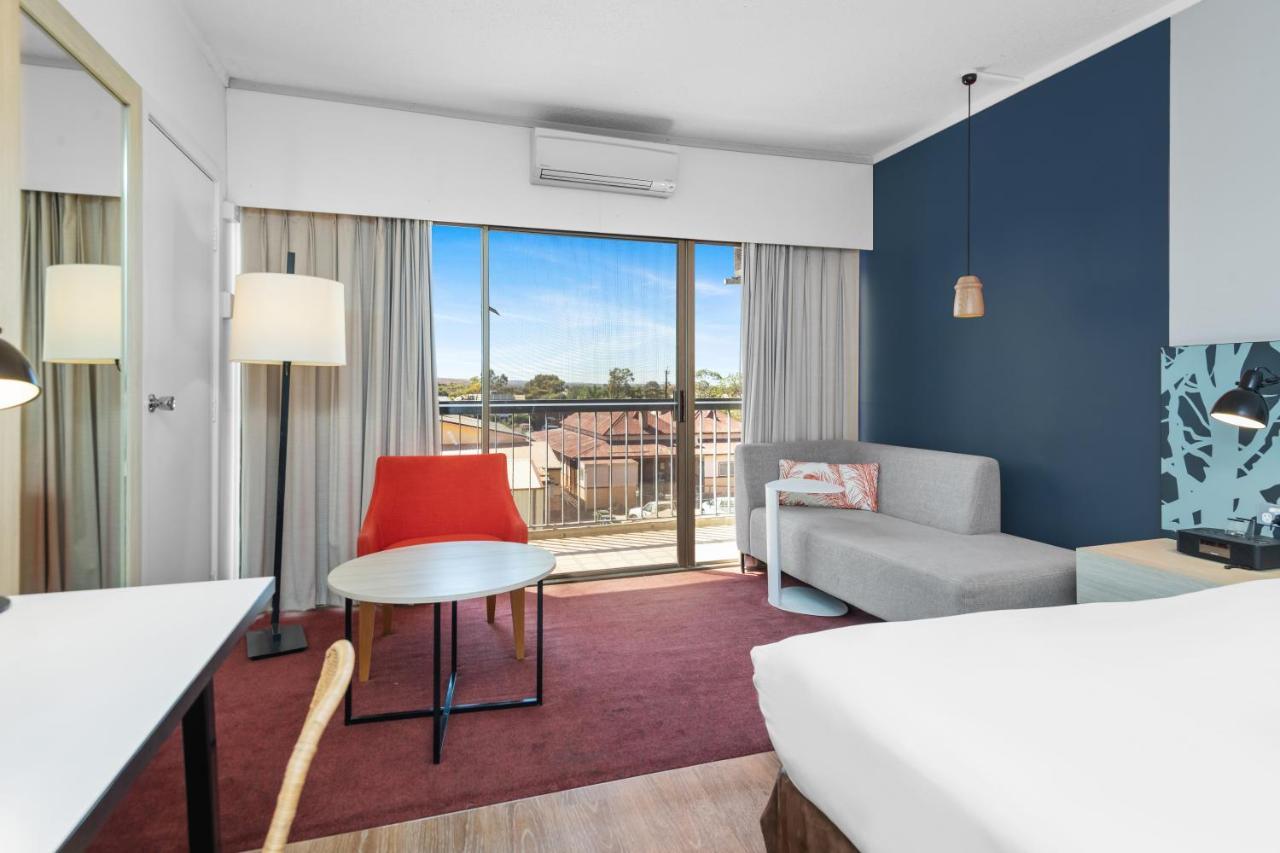 The Plaza Hotel Kalgoorlie Extérieur photo