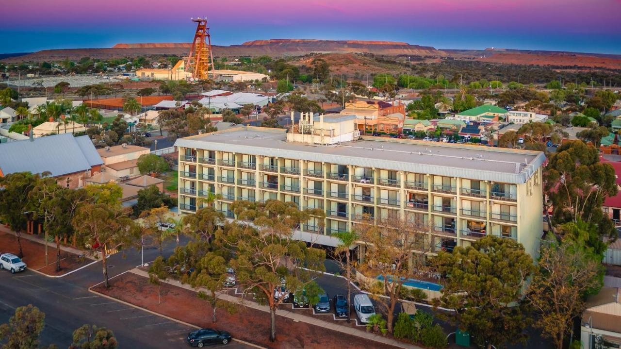 The Plaza Hotel Kalgoorlie Extérieur photo
